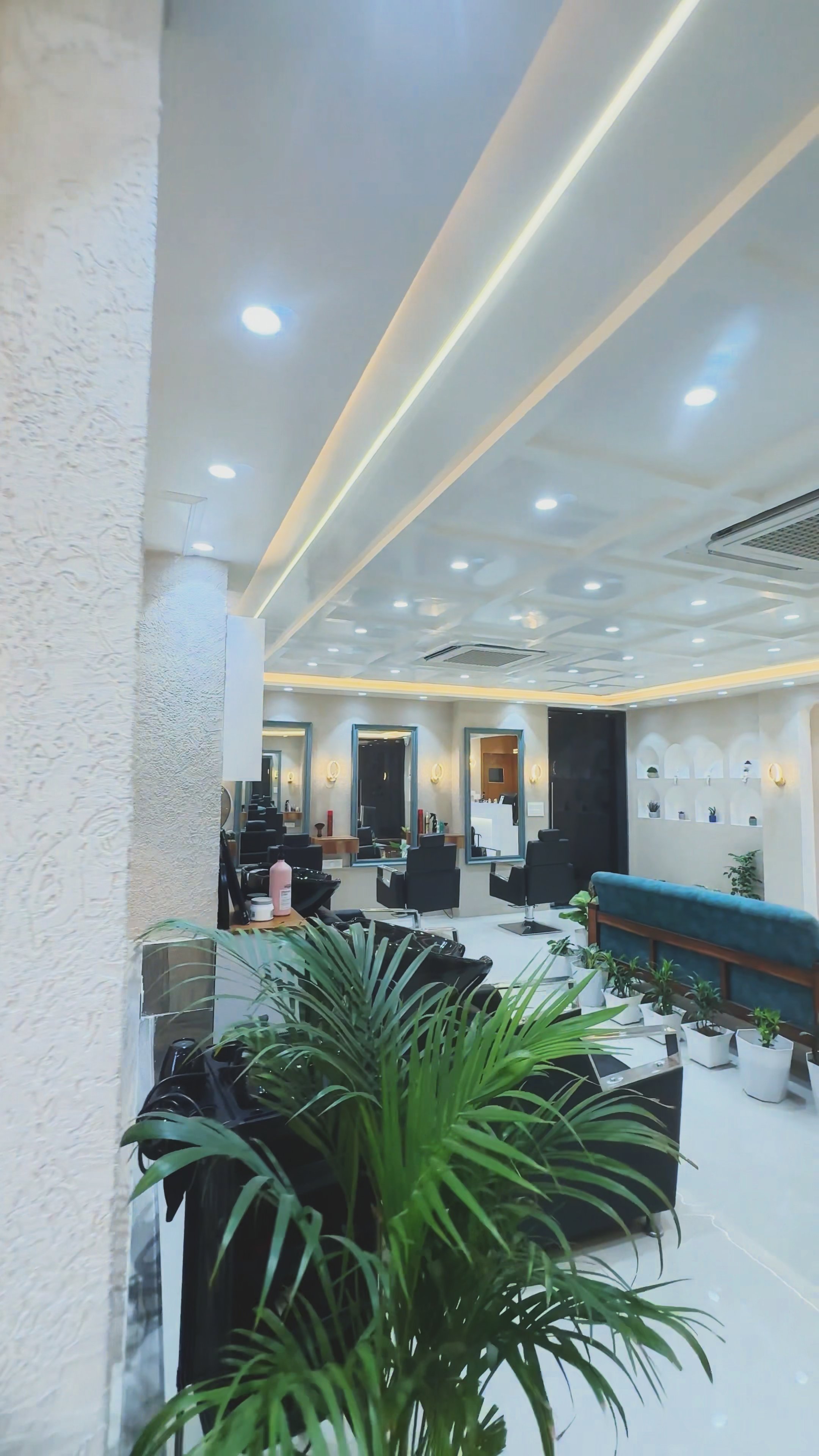 Frame 22f — Damyanti Salon | Damyanti Salon