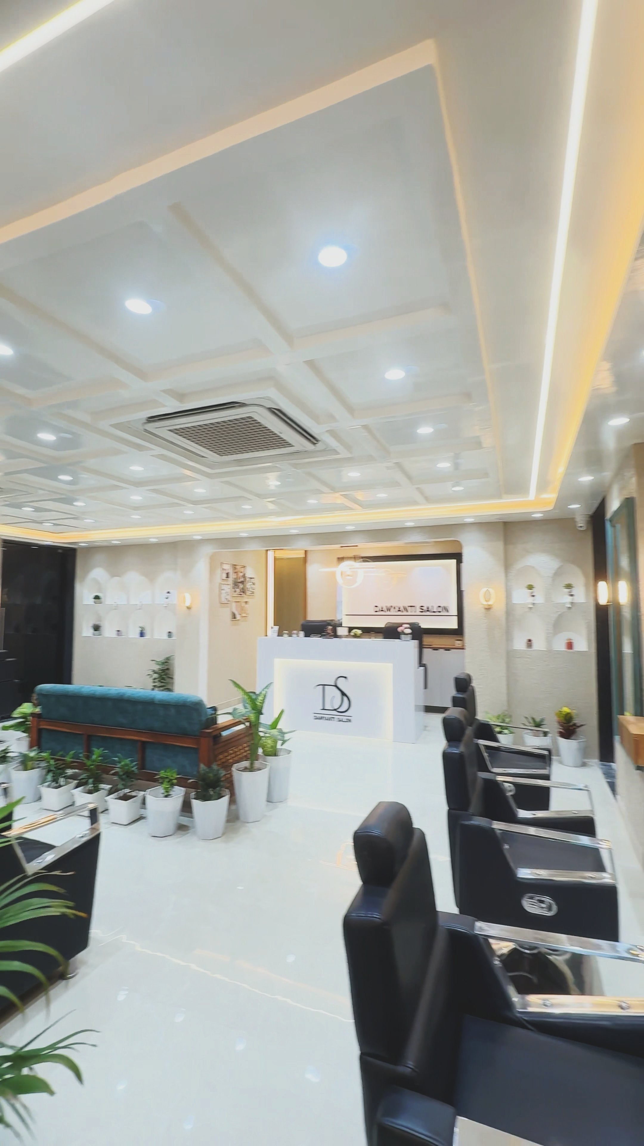 Salon treatment at Damyanti Salon